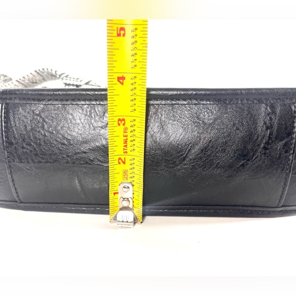 Jen & Co Chloe Crossbody With Guitar Strap Black Vegan Leather White/black Strap - Picture 11 of 12